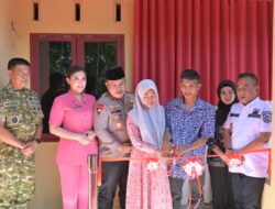Kapolres Labuhanbatu Selatan Serahkan Kunci Rumah Bedah di Silangkitang, Wujud Kepedulian Polri untuk Masyarakat