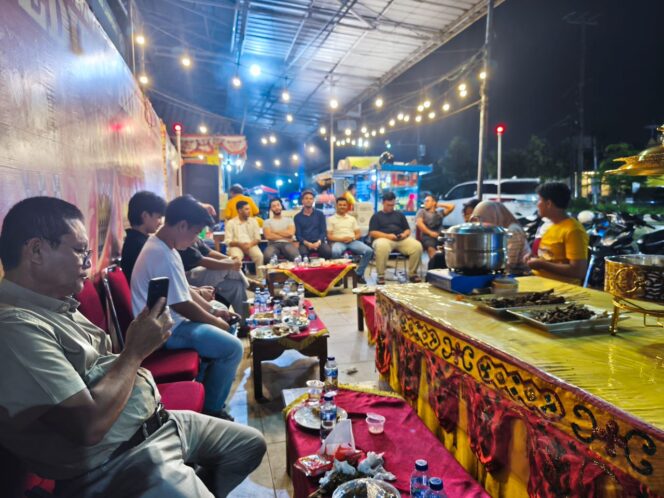 
					Irjen. Pol (Purn) Ike Edwin Meriahkan Pergantian Tahun 2026 Bersama PWDPI dan Tokoh Masyarakat di LGK