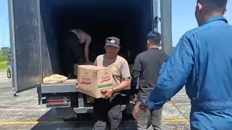 Polri Kirim Logistik Lewat Udara ke Palambayan, Dukung Penanggulangan Banjir Sumatera Barat