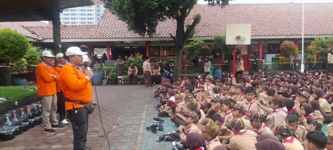 
					“Go Green 06” SDN 06 Pulogebang dan BKM : Ajarkan Kesadaran Lingkungan Sejak Dini