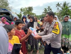 Bhakti Pendidikan Polri, Kapolda Aceh Kirim Bantuan Perlengkapan Sekolah untuk Anak-anak Desa Seumadam