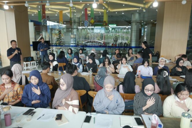 
					Psikologi Biro SDM Polda Metro Jaya Bekali Guru PAUD Kesiapan Psikologis