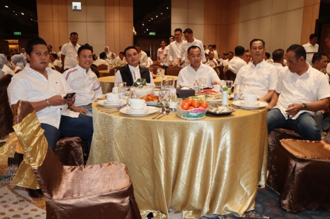 
					Penuh Haru, Polres Muara Enim Gelar Malam Akraban Pelepasan AKBP Jhoni Eka Putra