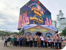 Wakapolda Metro Jaya Berikan Penghargaan Pos Terbaik Ops Lilin Jaya 2025