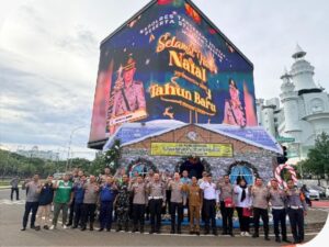 Wakapolda Metro Jaya Berikan Penghargaan Pos Terbaik Ops Lilin Jaya 2025