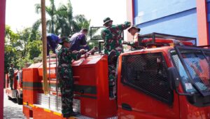 Kodim 0502/Jakarta Utara Gelar Latihan Terpadu Pemadam Kebakaran Bersama Sudin Damkar