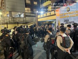Patroli Malam Brimob Cegah Tawuran dan Kejahatan Jalanan di Jakarta Timur