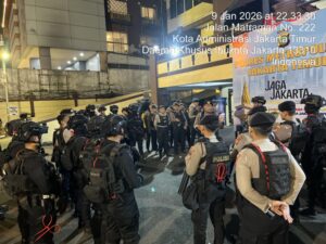 Patroli Malam Brimob Cegah Tawuran dan Kejahatan Jalanan di Jakarta Timur