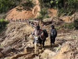 Akses Jalan Rusak, Polres Aceh Tengah Pastikan Bantuan dan Perhatian Sampai ke Warga Terpencil