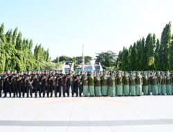 Ikuti Ziarah Rombongan, Danrem 044/Gapo : Jasa Pahlawan Tidak Akan Pernah Terlupakan Dan Menjadi Teladan Bagi Kita Semua