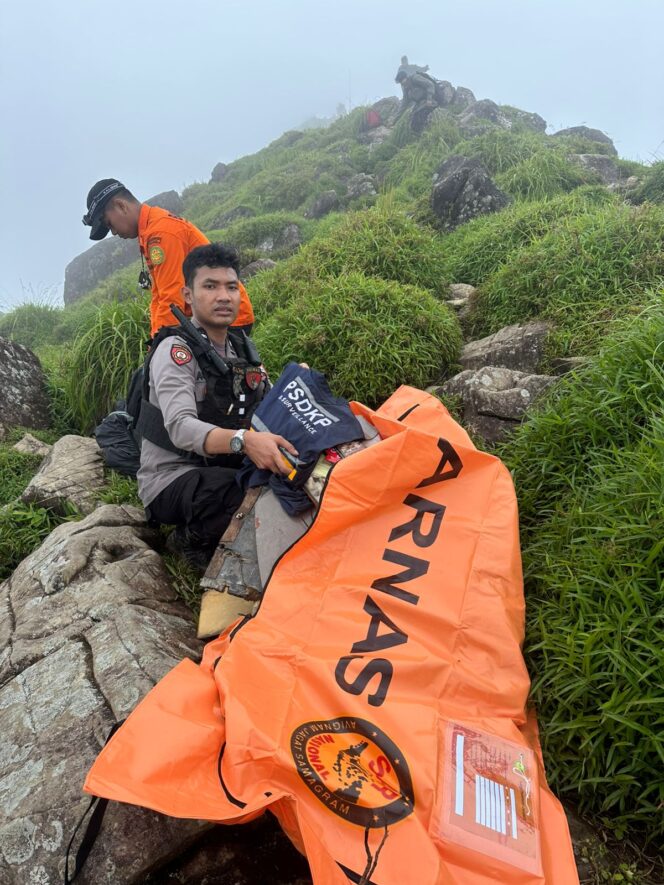 
					Polda Sulsel Maksimalkan Pencarian Pesawat ATR 400 yang Hilang Kontak di Maros–Pangkep