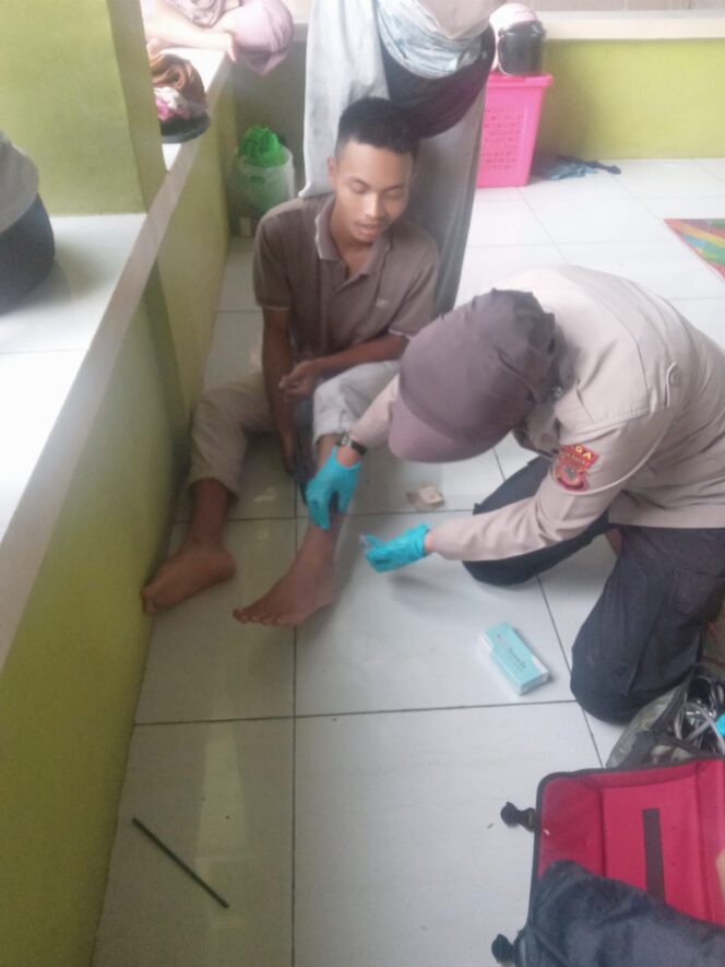 
					Polri “All Out” Evakuasi, Hadirkan Randurlap dan Patroli Kesehatan Door to Door untuk Korban Banjir Karawang