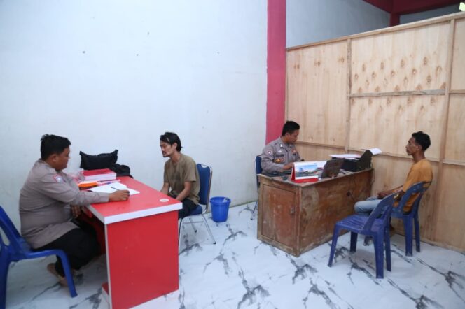 
					Demi Pelayanan Kepolisian Berjalan Maksimal, Polsek Karang Baru Buka Pos Pelayanan Sementara di Ruko