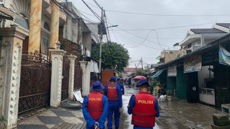 Banjir di Sejumlah Ruas Jalan, Brimob–Lantas–Polair PMJ Dikerahkan