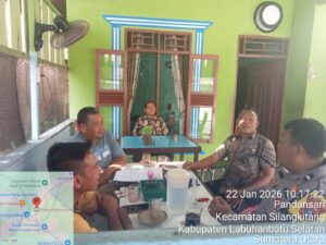 Bhabinkamtibmas Polsek Silangkitang Sambangi Warga Aek Goti, Tekankan Waspada Kejahatan hingga Bahaya Judi Online