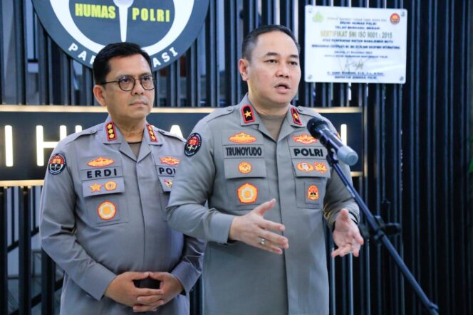 
					Polri Laksanakan Mutasi 85 Pati dan Pamen pada Januari 2026