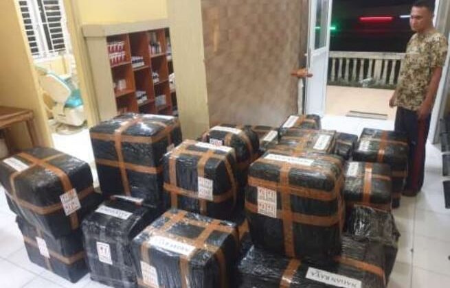 Polri Salurkan Bantuan Obat, BMHP, dan Vaksin Tetanus ke Jajaran Wilayah Barat Aceh