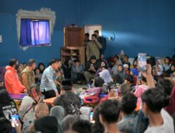 DEN K9 SAR DITPOLSATWA KORSABHARA BAHARKAM POLRI PERKUAT PENANGANAN BENCANA LONGSOR DI PASIRLANGU