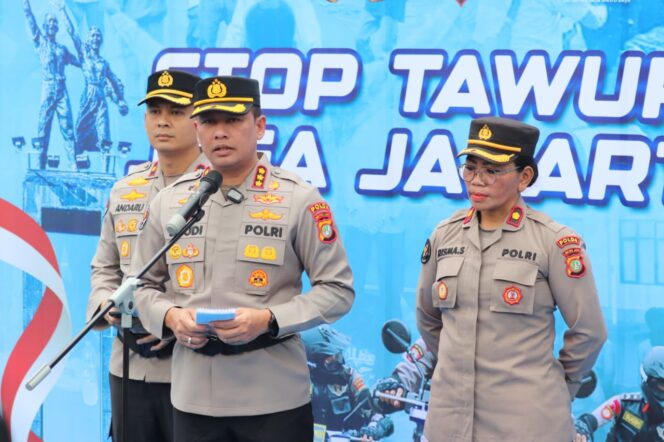 
					Polda Metro Jaya Minta Maaf soal Penjual Es Jadul, Tegaskan Tak Hambat UMKM