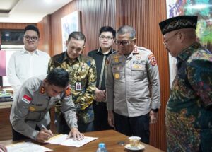 Kapolda Aceh Terima 1,2 Juta PIN E-Learning untuk Pembelajaran Mandiri Siswa Korban Bencana