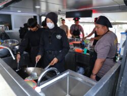 Hari ke-6 Latsitardanus 2026, Taruna Akpol Masak di Dapur Lapangan untuk Ratusan Warga Aceh Tamiang