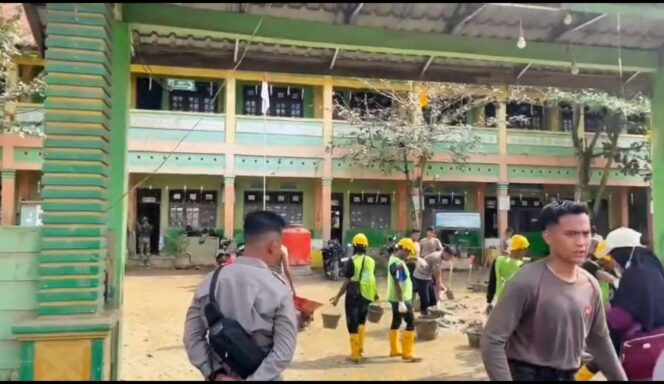 
					Komitmen Polri dalam Pemulihan Pascabanjir, SD Negeri di Aceh Tamiang Siap Digunakan