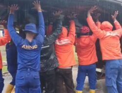 Banjir Susulan di Padang Pariaman, Tim Rescue Korpolairud Evakuasi 250 Warga