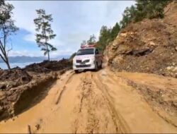 Dari Posko hingga Pintu Rumah, Polri Hadir Pastikan Layanan Kesehatan Warga Terdampak Bencana di Kala Segi Aceh Tengah