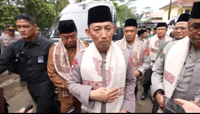 
					Kapolri Instruksikan Oknum Brimob di Maluku Dihukum Berat