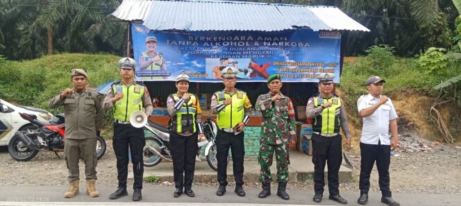 
					Satlantas Polres Labusel Fokus Edukasi Pengendara di Jalur Rawan Macet Dan Rawan Laka Pada OPS Keselamatan Toba 2026
