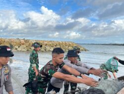 Polda Bali bersama TNI dan Masyarakat Gelar Karya Bakti Pembersihan Pantai Kedonganan dan Kuta