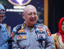 Bedah Buku “Alter Ego Listyo Sigit Presisi”, Kalemdiklat Polri: Reformasi adalah Proses Berkelanjutan dalam Demokrasi
