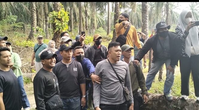 
					Diduga Sewa Preman, Manajemen PT BSP Bentrok dengan Masyarakat Pejuang Tanah Leluhur di Asahan