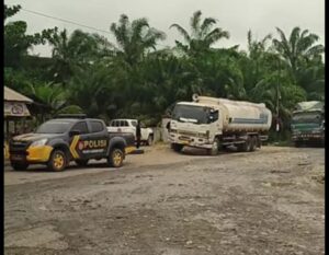 Aksi Penyetopan Mobil Tangki Kembali Terjadi, Polsek Bilah Hilir Tegaskan Penegakan Perda Bukan Kewenangan Massa