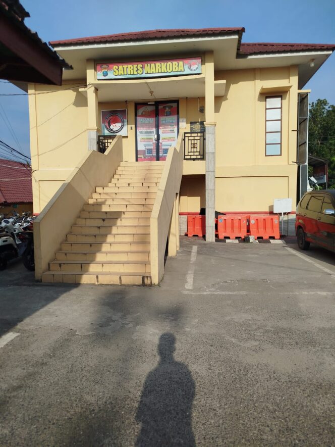 
					Kasat Narkoba Polres Labuhanbatu Diduga Tutup Mata, Sabtu KTV Rantau Prapat disebut Jadi Ajang Peredaran Narkoba