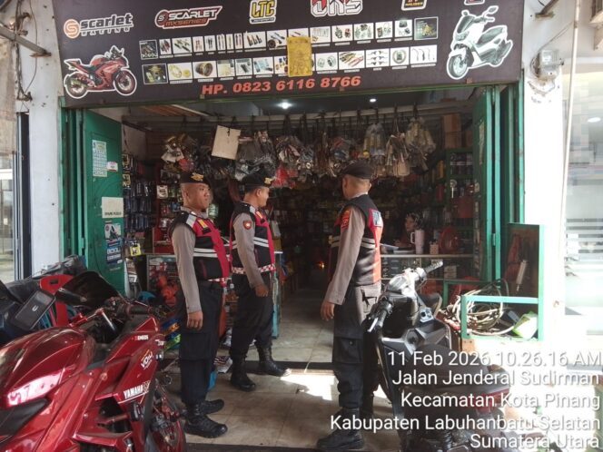 
					Patroli Preventif Sat Samapta Polres Labusel Sasar Bank dan Jalinsum, Cegah 3C di Kotapinang