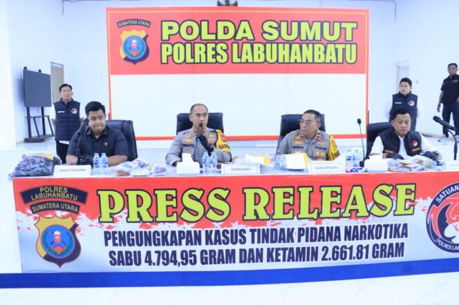 
					Polres Labuhanbatu Rilis Pengungkapan Kasus Narkotika, Sita Sabu dan Ketamin Bernilai Miliaran Rupiah