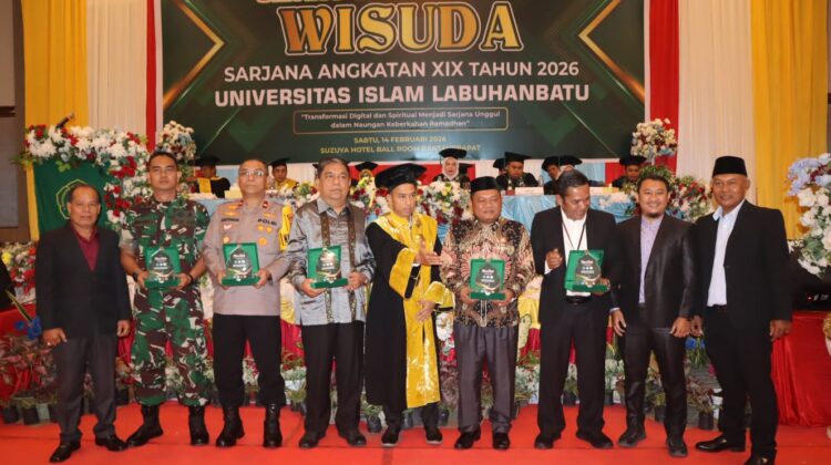 Wakapolres Labuhanbatu Hadiri Wisuda Sarjana Angkatan XIX Universitas Islam Labuhanbatu Tahun 2026