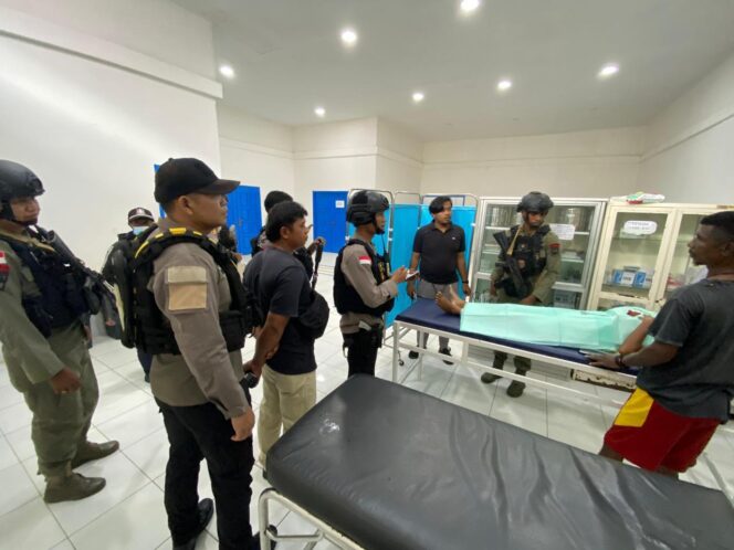 
					Wanita Penjual Pinang di Dekai Ditikam OTK, Aparat Tegaskan Tak Tolerir Kekerasan terhadap Warga Sipil