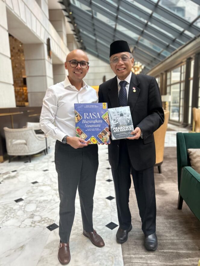 
					Buku Rasa Bhayangkara Nusantara Hadir Di Amerika Serikat Sebagai Instrumen Diplomasi Kultural Presiden Prabowo