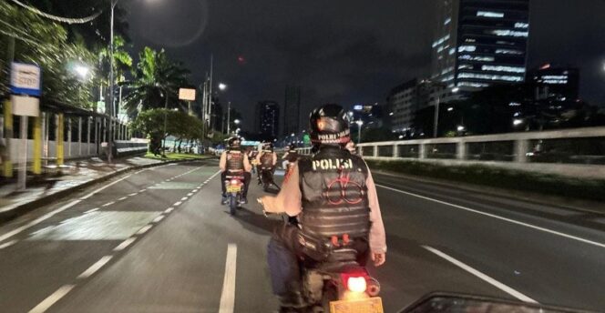 
					Polisi Cegah Balap Lari Liar di Ciputat, Celurit dan Sejumlah Barang Diamankan