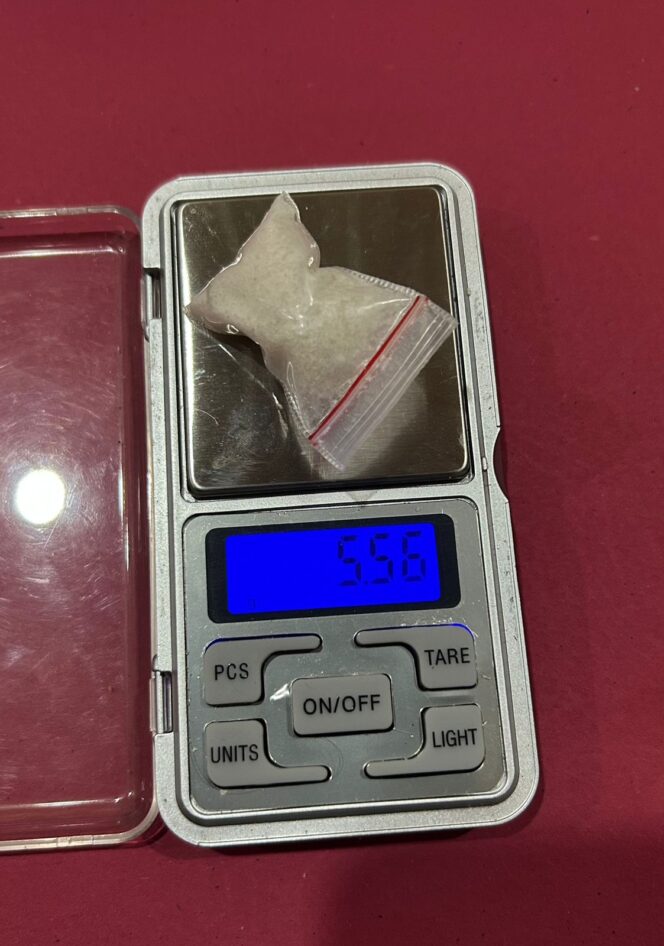 
					Polres Labuhanbatu Selatan kembali ungkap 5,56 Gram Narkoba di Sisumut