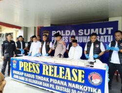 2 Orang Kurir Sabu  Di Ringkus Satres Narkoba Polres Labuhanbatu , Barang Bukti 31 Kg Sabu dan 30.000 Pil ekstasi Di Amankan