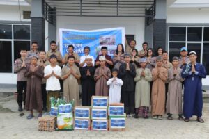 Satgas Ops Damai Cartenz Salurkan Bantuan Sosial, Hangatkan Hati Santri dan Anak Panti di Jayapura