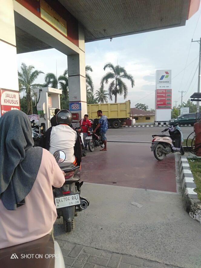 
					Pertalite Kosong di SPBU Desa Cengkring, Warga Batu Bara Resah