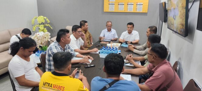 
					MEDIASI MEMANAS DI POLRES LABUHANBATU, AMIRUDDIN LUBIS MENGAKU DIFITNAH DALAM RAPAT