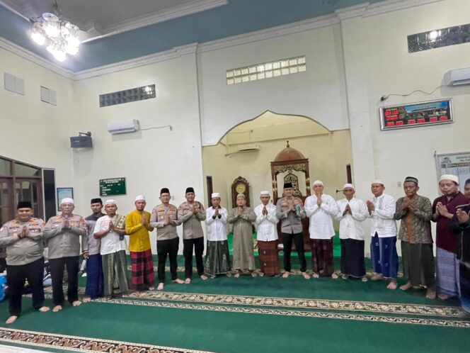 
					Kapolres Labuhanbatu Safari Ramadhan Bersama PJU di Masjid Al-Musyahadah