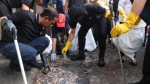 DUKUNG GERAKAN ASRI PRESIDEN PRABOWO, KAPOLDA METRO JAYA DAN PARA MENTERI TURUN GUNUNG BERSIHKAN PASAR KRAMAT JATI
