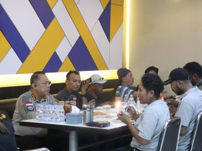 
					Silaturahmi Ramadhan, Satgas Damai Cartenz dan Wartawan Nabire Perkuat Kemitraan