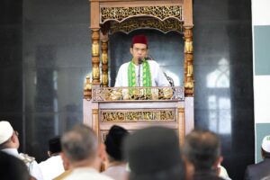 Ustaz Abdul Somad Jadi Khatib Jumat di Mapolda Sumsel, Ingatkan Tugas Polisi Adalah Amanah